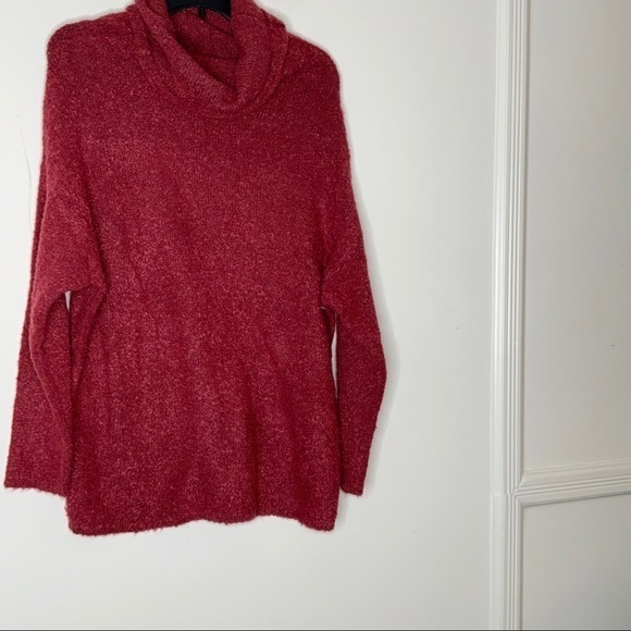 CATHERINE CATHERINE MALANDRINO cowl neck sweater. - Picture 4 of 6